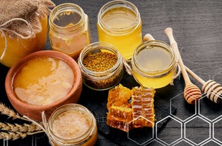 Mleczko Pszczele,Pyłek Kwiatowy i Propolis  w  Miodzie